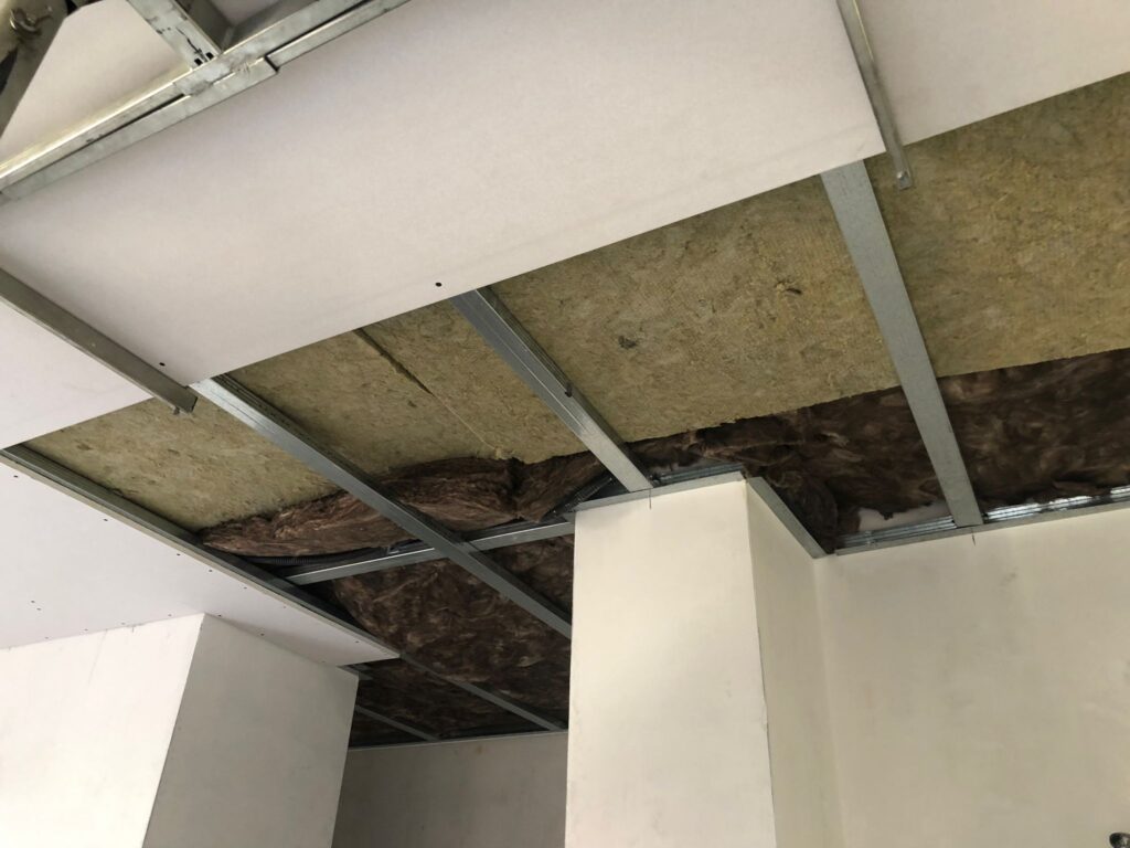 Controsoffitto, cartongesso, isolamento acustico a Milano